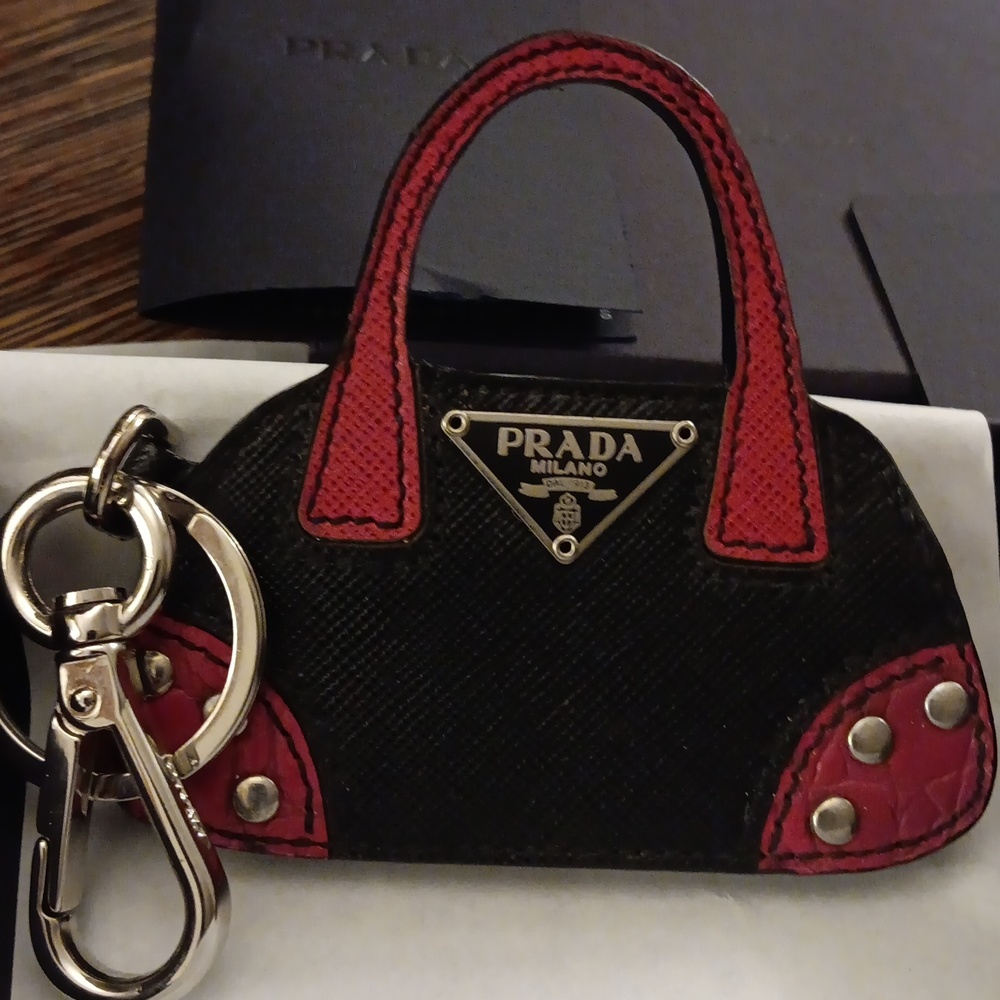 PRADA AUTHENTIC PURSE HANDBAG KEY FOB BAG CHARM NIB